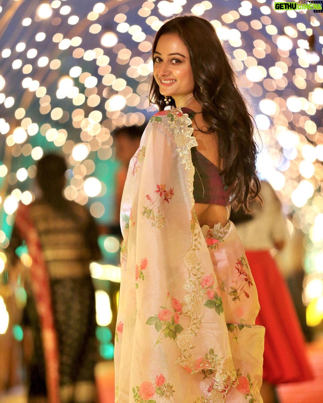 Tonni Laha Roy - 30K Likes - 🌸Sonar Songsar 2023🌸
Costume : Amar nijer 😛
Makeup : Ami nijei 😁