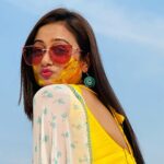 Tonni Laha Roy Instagram - শুভ দোল পূর্ণিমা 🌈 Happy Holi 🌈 💛 💜 #happyholi #subhodoljatra #festival #color #happiness #love #instagood #instamood #instalove