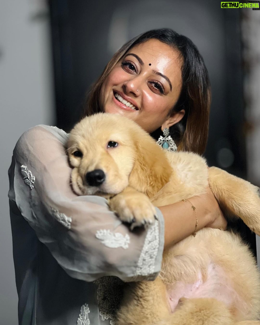 Tonni Laha Roy - 32.9K Likes - 🐾 🫶🐾
#paws
#love
#instadaily
#instagood
#dog
#dhunki #song
#goldenretriever
#pet
#instagram #instalike #instamood #instalove
#picoftheday #photography