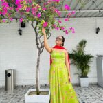 Tonni Laha Roy Instagram - 🌸 Beautiful floral dress🌸Get pujo ready with @desi_bee_by_tadrishee_ghosh 👗🌸💚🩷 #pujowear #ethnic #indowestern #gown #instagood #instafashion #photooftheday