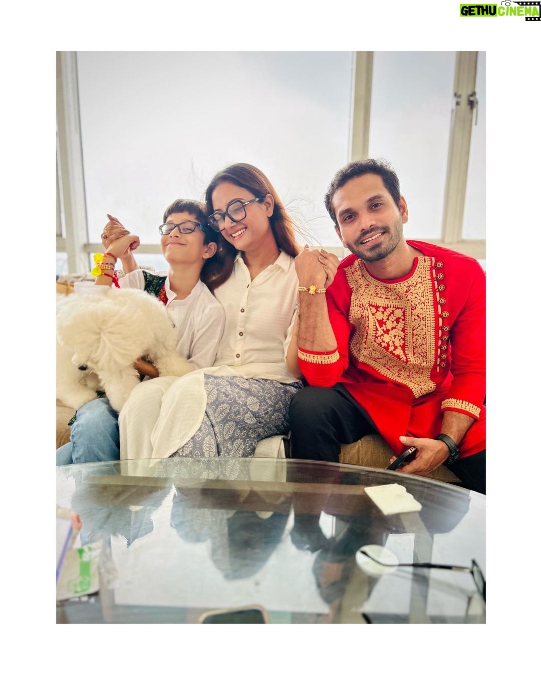 Tonni Laha Roy Instagram - #rakshabandhan 🧿❤️