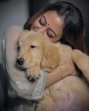 Tonni Laha Roy Instagram - 🐾 🫶🐾

#paws 
#love 
#instadaily 
#instagood 
#dog 
#dhunki #song
#goldenretriever 
#pet 
#instagram #instalike #instamood #instalove 
#picoftheday #photography