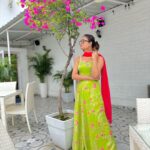 Tonni Laha Roy Instagram - 🌸 Beautiful floral dress🌸Get pujo ready with @desi_bee_by_tadrishee_ghosh 👗🌸💚🩷 #pujowear #ethnic #indowestern #gown #instagood #instafashion #photooftheday