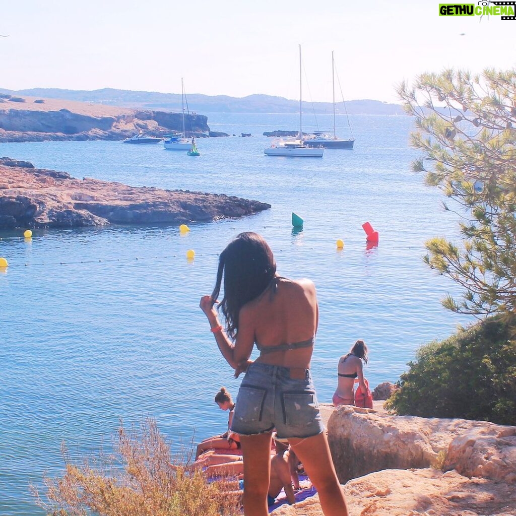 Tridha Choudhury Instagram - Throwback to an epic day of Cliff diving 🧡 Would you dare to try ? #throwbacktravel #cliffjumping #cliffdiving #travelwithtridha #ibizaisland #ibiza🍒