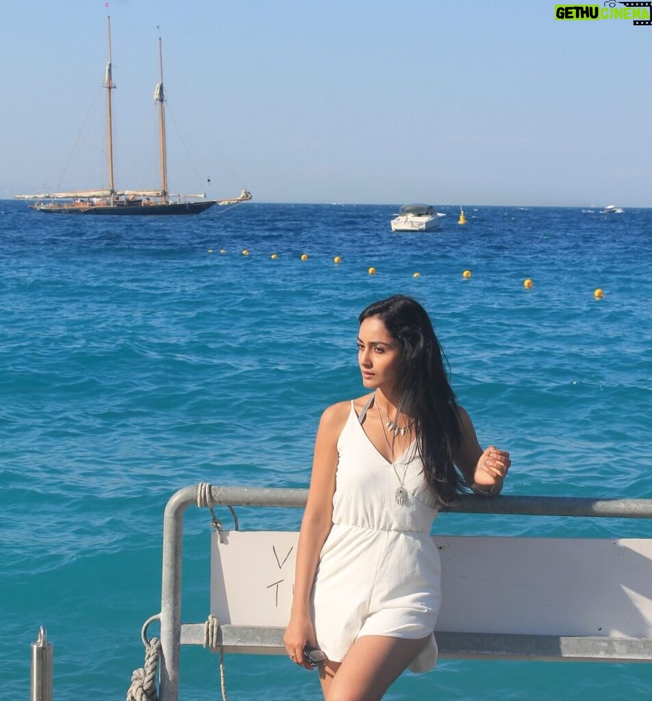 Tridha Choudhury Instagram - Throwback to the Capri Sun 🩵 Captured by Ashish Choudhury 🩵