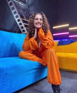 Tunisha Sharma Instagram - #indiangameshow 🧡
#stayTuned✨