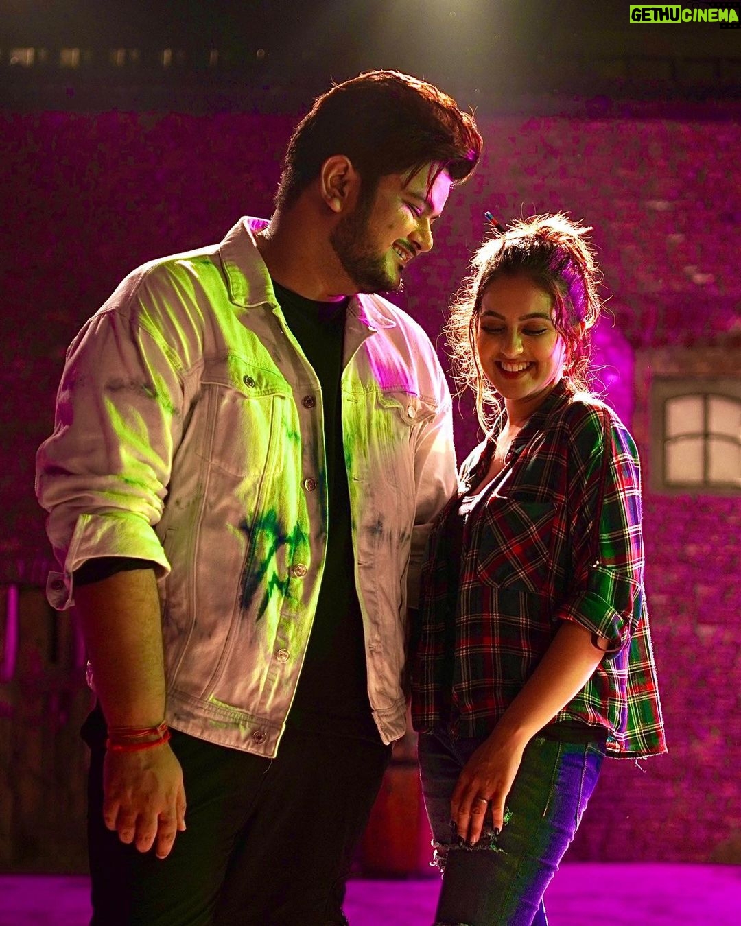 Tunisha Sharma Instagram - Coming soon... @vishalmishraofficial