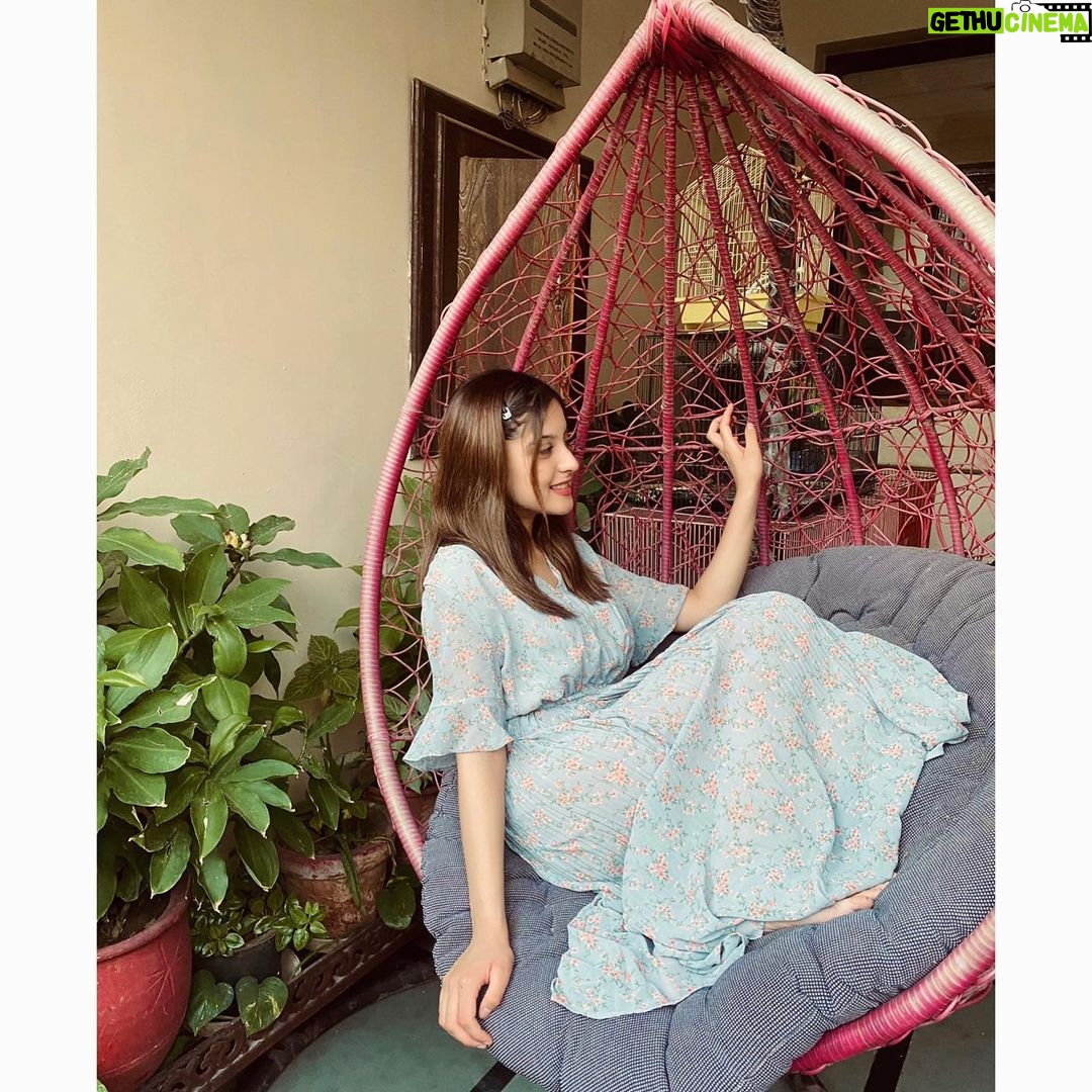 Tunisha Sharma Instagram - Feels good to be back!🌸