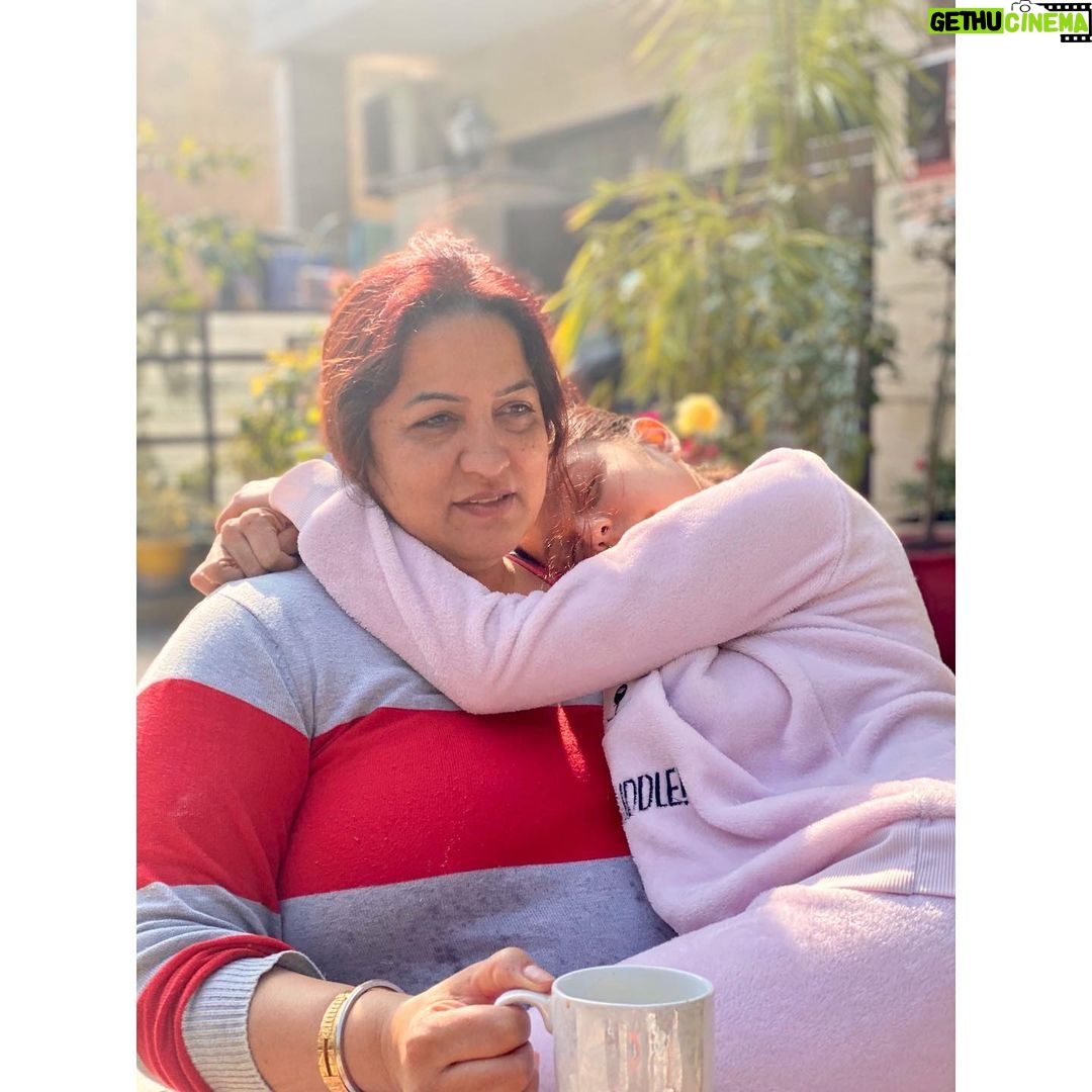 Tunisha Sharma Instagram - ♥️🦦 #HappyBebeDay