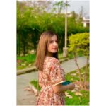 Tunisha Sharma Instagram - 🌹 @manpreetkaurk @hakeemspace