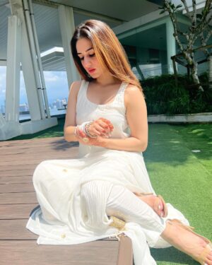 Uditi Singh Instagram - 🫶🏻 #diwalivibes✨🪔