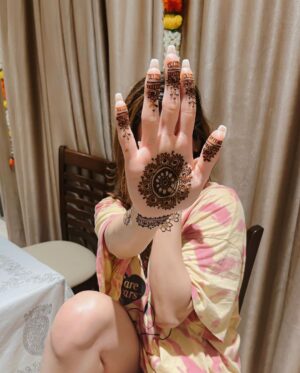Uditi Singh Instagram - 🫰🏻✨🥹