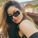 Uditi Singh Instagram - 🖤
