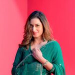 Uditi Singh Instagram - Shy…but curious