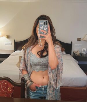 Uditi Singh Instagram - Mirror, mirror