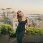 Uditi Singh Instagram - Take another look😉 . . . . . @sofitelistanbultaksim @goldcoastfilmsofficial Sofitel Istanbul Taksim
