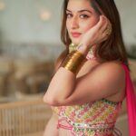 Uditi Singh Instagram - Sight for sore eyes 🩷✨ . . . Wearing: @aliyanabymeenabazaar MUA: @dvmakeovers 📸: @amit_dey_photography