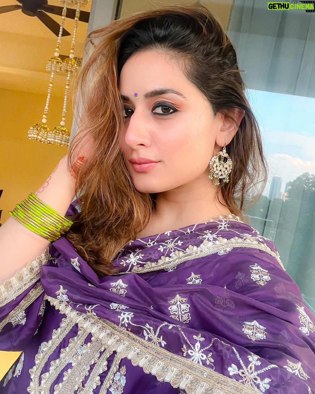 Uditi Singh Instagram - Here’s to love, light & ladoos…🪔💜✨ Thank you @shopmulmul for the outfit 🫰🏻 Kuala Lumpur, Malaysia