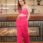 Uditi Singh Instagram - 🩷🤍 . . . . . 📸: @amit_dey_photography MUA: @nayanalingaraj_ 👗: @ordinaree.in