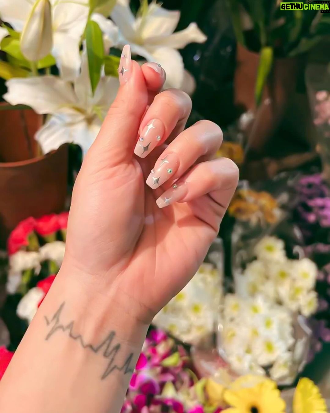 Uditi Singh Instagram - Just a few of my favourites…💅🏻🫶🏻