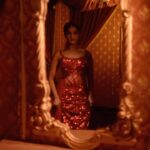 Ulka Gupta Instagram - In Frame:- @ulkagupta . Shoot Concept & Look Designed By:- @nehaadhvikmahajan @bridalsbynam @imuseacademy . 💄MUA , Hair & Styling :- @nehaadhvikmahajan . 👗Outfit :- @nikhitatandon @reynutaandon . 📍Location:- @setsinthecity.in #ulkagupta #makeup #ootd #nehaadhvikmahajan #makeupbyme💄 #nammakeovers #bride #to #be #bridal #look #bridalmakeupartist #destinationweddingmakeupartist #weddingmakeup #hair #hairstyling #nammakeovers #bollywood #television #makeupartist #mumbai #traveller #all #over #the #globe