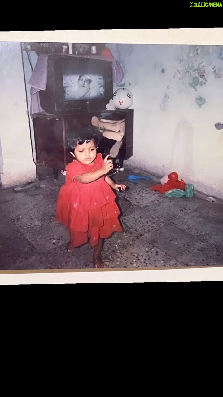 Ulka Gupta Instagram - When you realise there isn’t much of a change ♥️