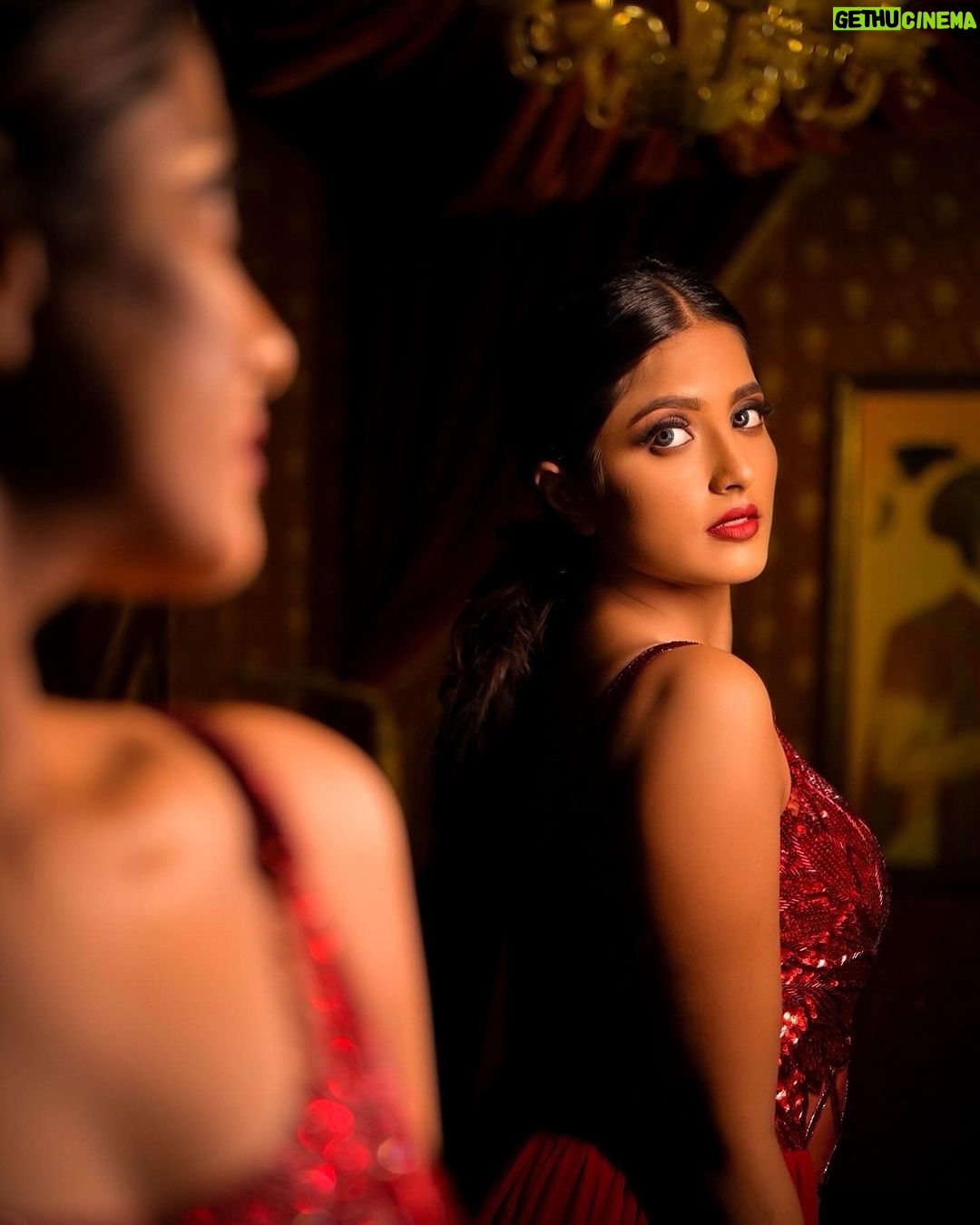 Ulka Gupta Instagram - In Frame:- @ulkagupta ♥️ . Shoot Concept & Look Designed By:- @nehaadhvikmahajan @bridalsbynam @imuseacademy . 💄MUA , Hair & Styling :- @nehaadhvikmahajan . 👗Outfit :- @nikhitatandon @reynutaandon . 📍Location:- @setsinthecity.in #ulkagupta #makeup #ootd #nehaadhvikmahajan #makeupbyme💄 #nammakeovers #bride #to #be #bridal #look #bridalmakeupartist #destinationweddingmakeupartist #weddingmakeup #hair #hairstyling #nammakeovers #bollywood #television #makeupartist #mumbai #traveller #all #over #the #globe