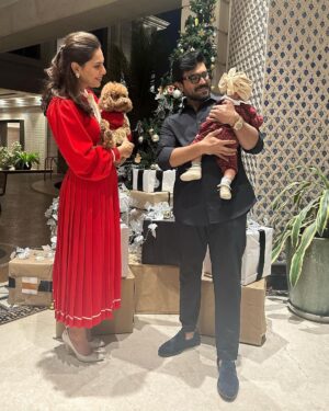 Upasana Kamineni Instagram - My Christmas dump ❤️❤️❤️❤️ 
Thank you dearest family for making it so special. 
Best times
PS - I’m obsessed with the 🎵 🎶