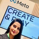 Ushasi Ray Instagram – 19-11-23 @metaindia office photo dump 💙
#thread@thon
With these cuties @chayhere_ @dasoham_ One Bkc