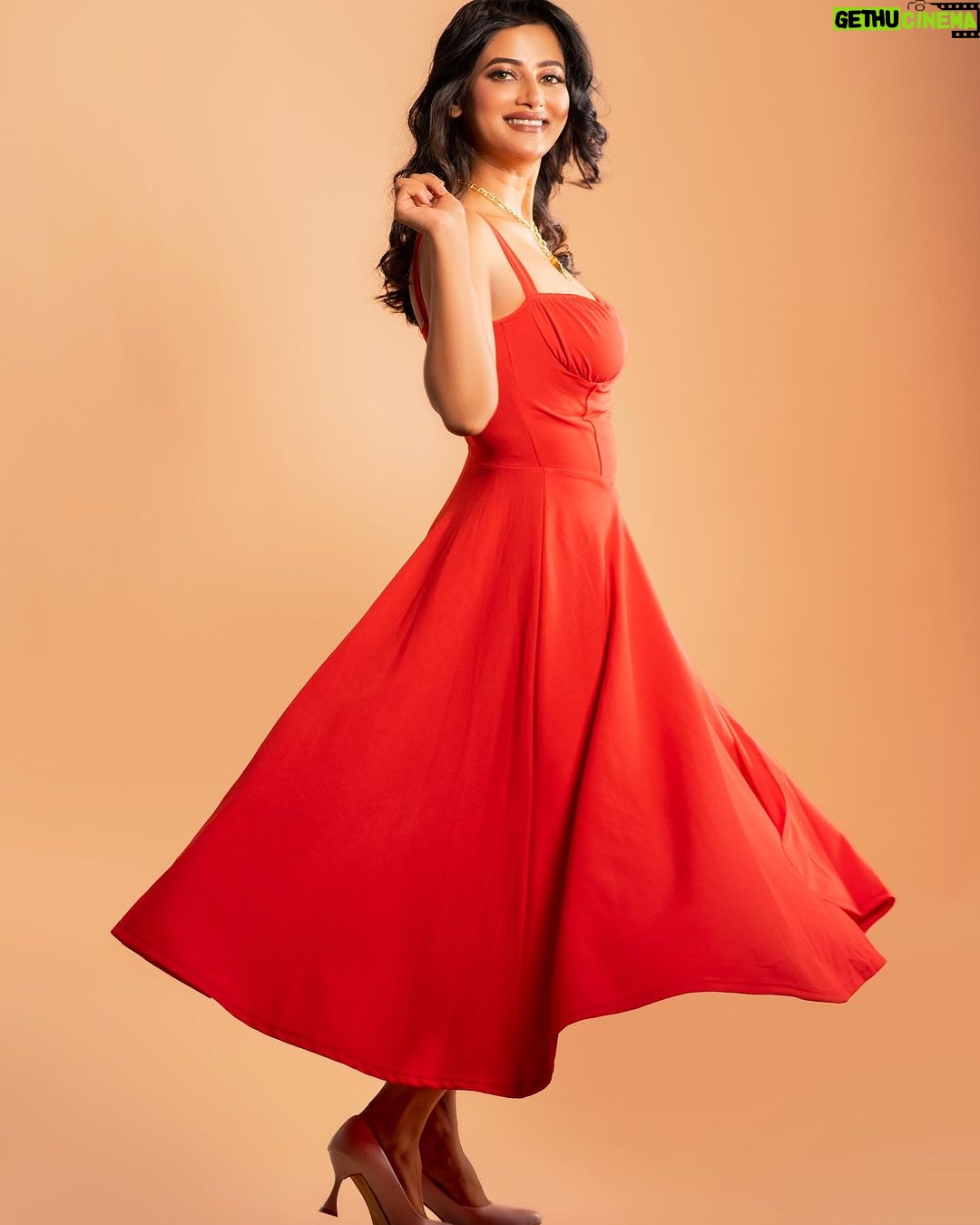 Ushasi Ray Instagram - ❤️❤️❤️❤️ Photo @sahil_paswan_2646_ Styled by @hittingfashion HMU @baban.islam.54 Kolkata