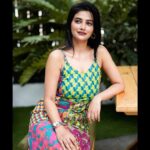 Ushasi Ray Instagram - 🍀💚☘️🍬🌿🌱 Photo credits @sahil_paswan_2646_ @avishekersathe HMU @pritha_dutta_official Dress by @shubhadesignstudio Kolkata