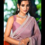 Ushasi Ray Instagram - Look book from DBD grand finale Photos @sahil_paswan_2646_ & @i.nsaan.hu H&M @pritha_dutta_official Styled by @rinkikhatoon Saree @saarangsareeskolkata DRR Studio Rajarhat