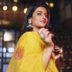 Ushasi Ray Instagram - পুজো পুজো ভাব #GRWM Location: @jointhegridkolkata @svfsocial @svfmusic @sangeetbanglaofficial @chupkorr @svfstories @iammony #PujoWithSVF #DurgaPujo2023 #DurgaPuja