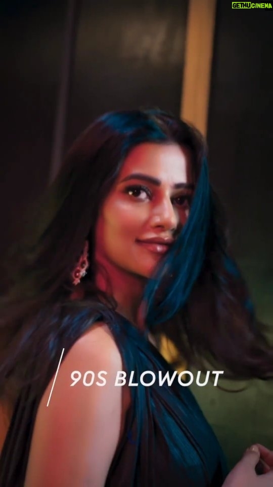 Ushasi Ray Instagram - This festive glam makeover is EVERYTHING! TRESemmé Style Squad and Celebrity Hairstylist Rachel White surprised me with a fabulous hair transformation! Find out more about styling your hair in the voluminous 90s blowout style with @tresemmeindia #Ad Watch the full episode on SVF Stories : https://youtu.be/AtdKH6YMalg?si=rnaFZ6yi3wWs5yNH