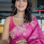 Ushasi Ray Instagram - Pujor kon muhurter opekhaye apni royechen? Janan comment section ae! …….. Edited by Sattik ……. #MirchiMaatripokhho 98 Pujos | 3 Cities #mirchi #mirchimatripokhho #mirchibangla #98Pujos #durgapujo #durgapuja #mirchikhusirpujo #khusirpujo #3cities #pujorplanning #pujoplan #pujo #pujovibes #ashtamiranjali #pujoprem #mirchidurgapujo #maatripokhho #DurgaPujo #mirchidurgapujo #mirchiitshot #mirchiplus