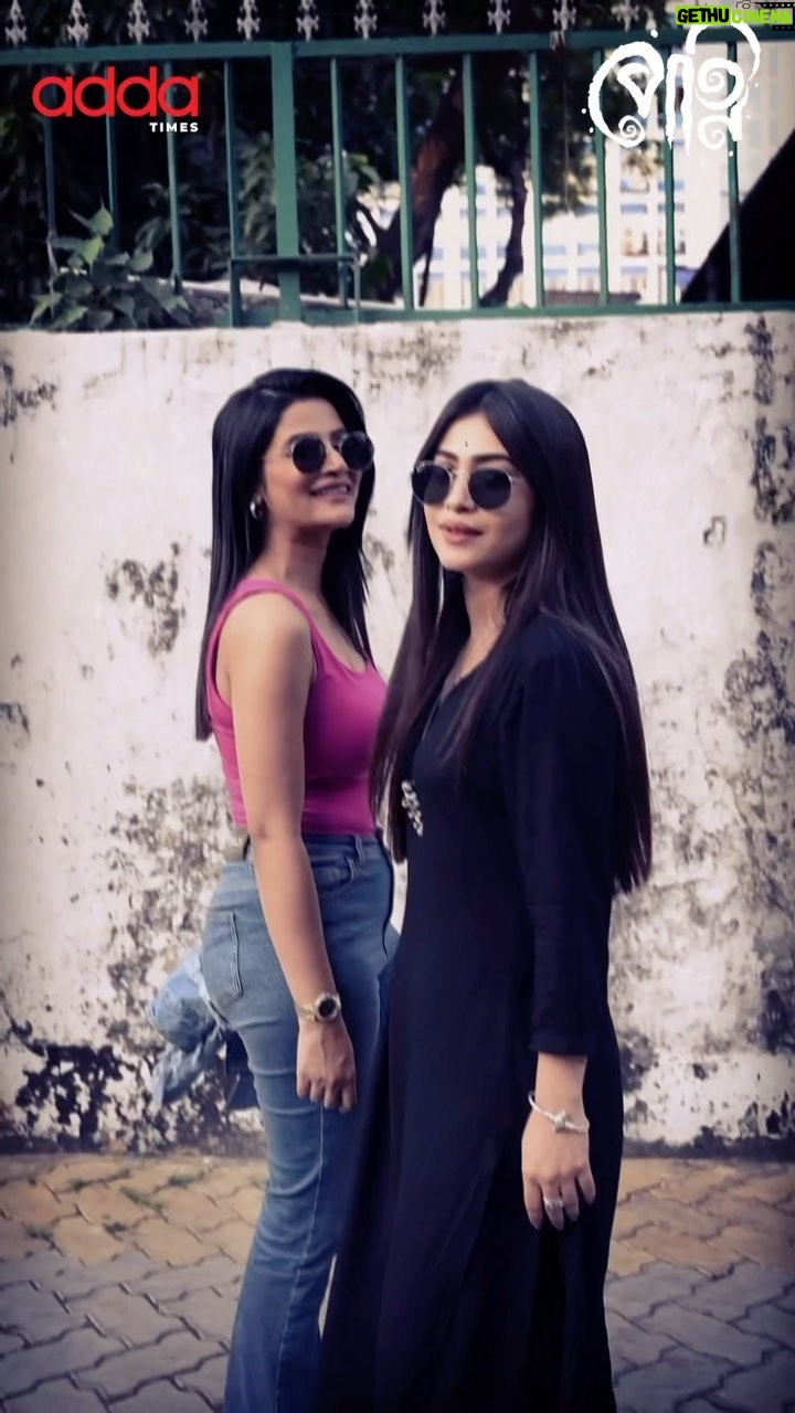 Ushasi Ray Instagram - ছায়ার ছায়া মিলিয়ে যায়... যখন রাকা হয়ে ওঠে জয়িতা… @ushasi @addatimes_ #petni directed by #AbhimanyuMukherjee. Streaming Now only on @addatimes_ Subscribe Now! #addatimes #newseries #addaekhonjomjomat #petnionaddatimes
