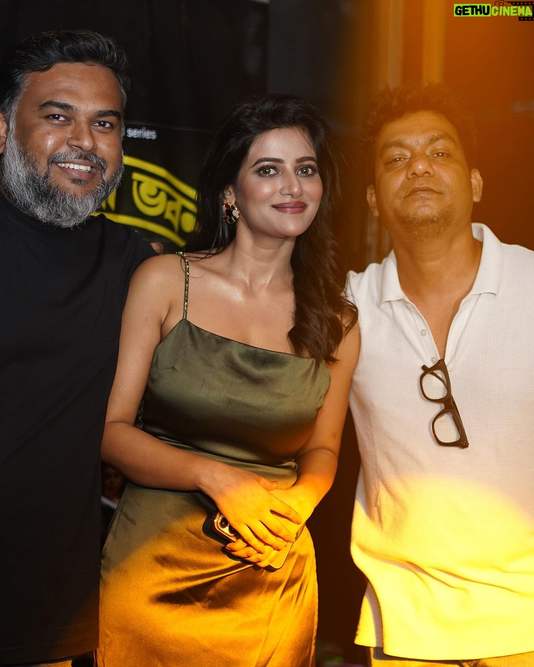 Ushasi Ray Instagram - আমাদের কুমুদিনী ভবনের Success partyr কিছু ছবি| হোচি স্যারকে (@ambarish_bhattacharya )আমরা সবাই খুব মিস করেছি | আপনাদের সবাইকে অসংখ্য ধন্যবাদ আমাদের সিরিজটিকে এতো ভালোবাসা দেয়ার জন্য। কুমুদিনী ভবন হৈচৈ তে স্ট্রিম করছে| @hoichoi.tv @arkadeepmallikanath @rishav_for_you @bhindeshitaraa @soumyabratarakshit @soul_agitator Carpe Diem