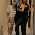 Vaani Kapoor Instagram - Happy Birthday my special one @akansharanjankapoor !!!! 🥳🎂🤗😚 For your birthday I wanted to give you something wonderful but then you already have me 😜 have the bestest my doll ❤️♾️