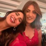 Vaani Kapoor Instagram - 🇬🇧 📔 🙃🥰🤍