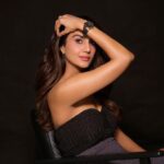Vaani Kapoor Instagram - Adding a touch of art to my wrist with @hublot #ClassicFusion Orlinski King Gold. A true masterpiece by sculptor #RichardOrlinski. #HublotLovesArt #Hublot_India