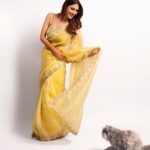 Vaani Kapoor Instagram - आप और आपके परिवार को शुभ दिपावली 🤍🪔✨