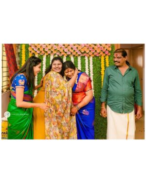 Vaishali Thaniga Instagram - Shashti poorthi❤️

#shashtipoorthi #weddingphotography #wedding
#together