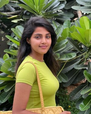 Vaishali Thaniga Instagram - Green 💚💚