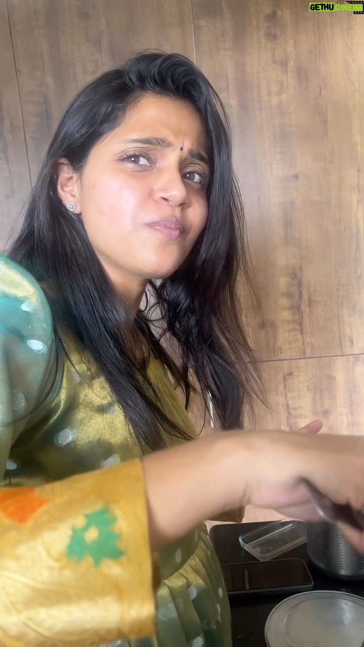 Vaishali Thaniga - 15.1K Likes - Happy Diwali 2k23 🪔
Outfit @abarnasundarramanclothing ❤️
#instareels #reelsinstagram #reelsvideo #diwali #special #morning #breakfast #instalove #foodlover #instadaily #weekend #vibes #festivewear #traditional #festivecollection #happiness #celebration