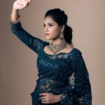 Vaishali Thaniga Instagram - The only time you should look back , is to see how far you’ve come ☺️ Makeup & hairdo @kowshi_mua ❤️ Outfit @sahaara_creations ❤️ Jewellery @vivahbridalcollections ❤️ Photography @parvathamsuhasphotography ❤️