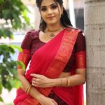 Vaishali Thaniga Instagram - Reigning my love for the timeless classic !! 😍❤️ Costume @chettinad_sarees 💄& 🎀 @jay_makeup_artist_ Photography @_1click_studio #instapost #photograph #traditional #attire #halfsaree #traditionallook #tradition #love #instapic #photogram #photoshoots #photoofthedays #instalove #capture #moments #actress #blogger #style #fashionstyle #instafashion