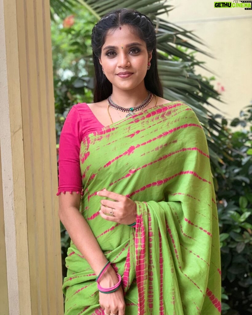 Vaishali Thaniga Instagram - Saree @chettinad_sarees ❤️ Thank you so much darling for sending me the best ones with good quality 😘💯loved these sarees , too soft and comfortable 😍 #instapost #weekend #vibes #saree #sareelove #traditional #photography #nature #bliss #instalove #actress #fashionista #blogger #instadaily #happiness #crazy #makeuplover #actor #tamilindustry #photoshoot #shoot #life #lifestyle #weekendmood