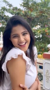 Vaishali Thaniga Instagram - Her voice 😍 damn I just got stuck with this song 🎶 my #recentaddiction🎼❤️ #instareels #reelsviral #reelitfeelit #reelvideo #instadaily #trendingreels #trendingsongs #trending #tamilsong #addiction #instalove #songmood #love #peace #songlyrics #lyrics #actress #blogger #style #fashionstyle #instareels♥️ #reelinstagram