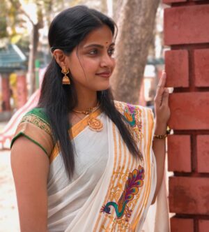 Vaishali Thaniga Instagram - Just being myself #nomakeup #me #onam #celebration #lategram 

Jewellery @kabijewellery 
Photography @gaiuscalvin24 @_hk_shots