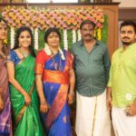 Vaishali Thaniga Instagram - My family ❤️ My world ❤️ Was waiting for this dayyy and finally it happened our complete family picture 😍 appa and amma shasthi poorthi 😍 Happy 60th birthday appa ❤️ here is the complete family picture dad mom thangachi @gayathri_thaniga and my husband @sathya.dev ❤️ Thanks @carvingmemoriesphotography for capturing beautiful memories ❤️ we will cherish this till our lifetime ❤️ Beautiful makeover by @makeup_by_hashini_trichy she came all the way from Trichy so sweet of you darling thank you so much means a lot as always loved your work ❤️ Decor by @event_planz thanks da narmadha even though I told you in last minute you made it however I want and we just loved the final out ❤️ thanks dear 😘 Mehandi by @shashipinkie thank you akka as usual who will not like your work or character , fallen in love with your design and mehandi super akka thank you so much ❤️ any function in our house you will be there definitely akka ❤️ y being so sweet 😘 and finally jewellery by @bridal_gallery_ thanks for sending the accessories just loved the design ❤️ the team behind this big day without you people this wouldn’t have happened ❤️ thank you so much guys 😊